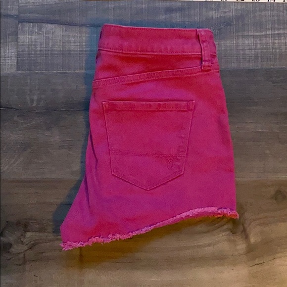 High rise pink shorts - Picture 3 of 3